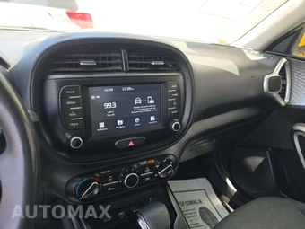 2020 Kia Soul LX - miniatura 10