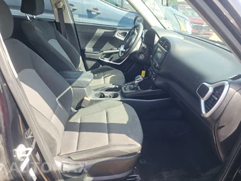2020 Kia Soul LX - miniatura 8