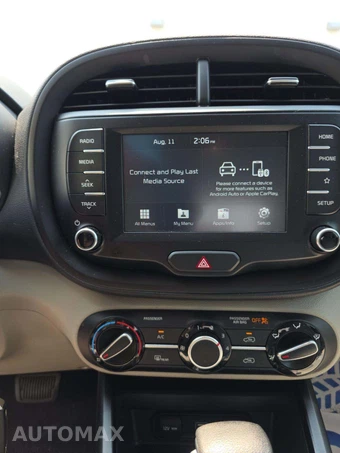 2020 Kia Soul LX - miniatura 10