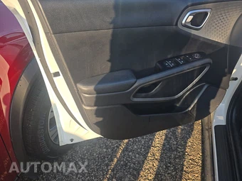 2020 Kia Soul LX – miniatura 9