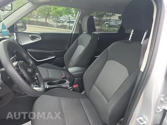 2020 Kia Soul LX - miniatura 13