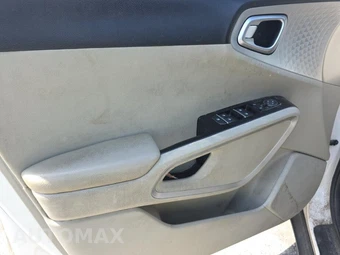 2020 Kia Soul LX - miniatura 10