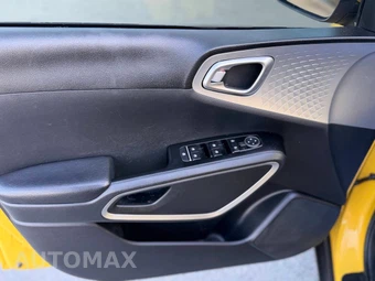 2020 Kia Soul LX - miniatura 17