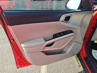 2020 Kia Soul LX – miniatura 9