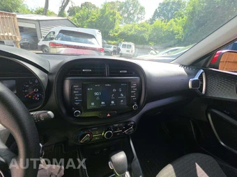 2020 Kia Soul S - miniatura 10