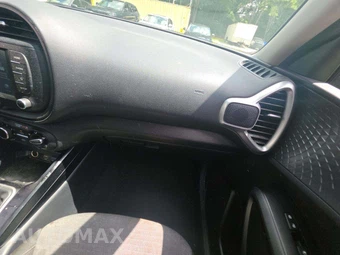 2020 Kia Soul S - miniatura 19