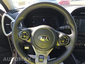 2020 Kia Soul S – miniatura 10