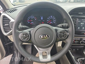 2020 Kia Soul S – miniatura 10