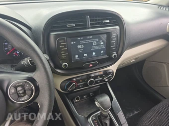 2020 Kia Soul S – miniatura 11