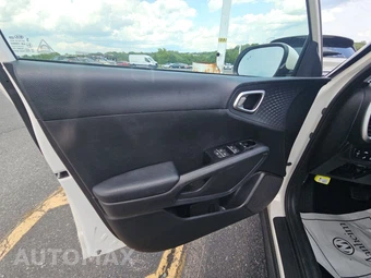 2020 Kia Soul S – miniatura 9