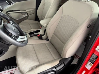 2020 Kia Soul S - miniatura 31
