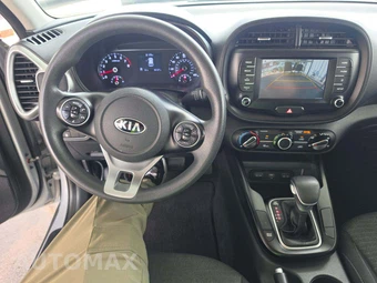 2020 Kia Soul S – miniatura 10