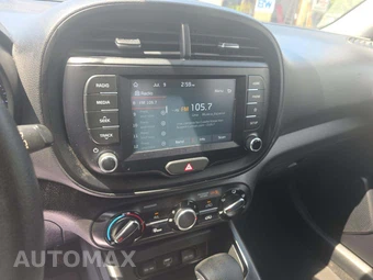 2020 Kia Soul S – miniatura 10