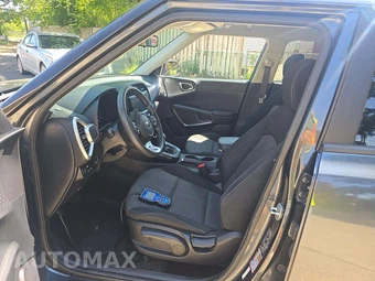 2020 Kia Soul S - miniatura 3