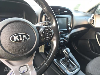 2020 Kia Soul X-Line - miniatura 11