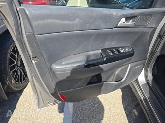 2020 Kia Sportage EX - miniatura 9