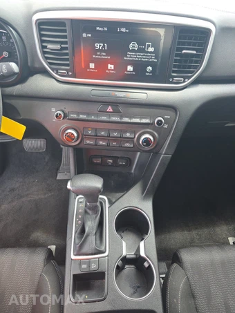 2020 Kia Sportage LX – miniatura 11