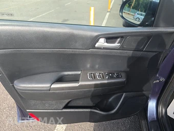 2020 Kia Sportage LX – miniatura 9