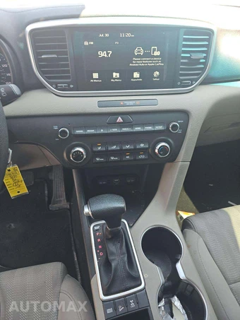 2020 Kia Sportage LX – miniatura 10