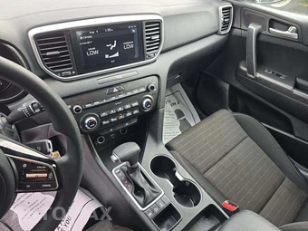 2020 Kia Sportage LX - miniatura 10