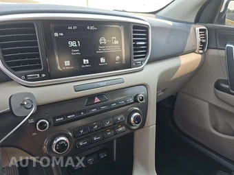 2020 Kia Sportage LX – miniatura 11