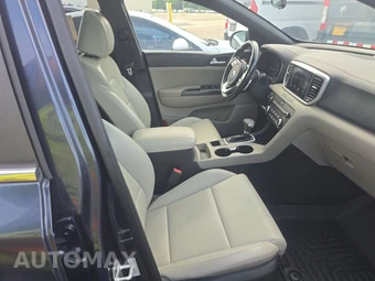 2020 Kia Sportage S - miniatura 8