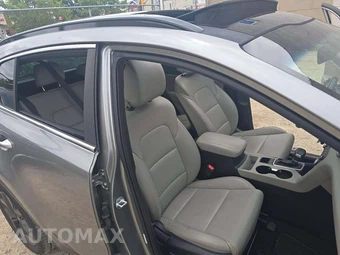 2020 Kia Sportage S - miniatura 18