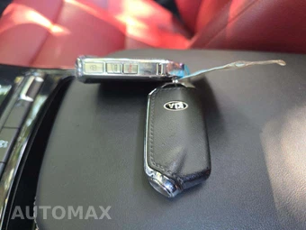 2020 Kia Stinger GT-Line – miniatura 8