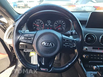 2020 Kia Stinger GT-Line – miniatura 16