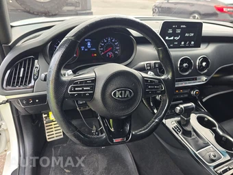 2020 Kia Stinger GT-Line – miniatura 10
