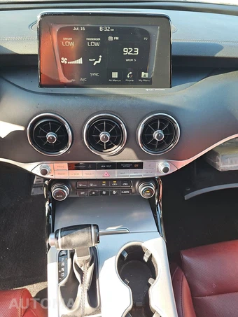 2020 Kia Stinger GT1 – miniatura 11