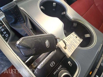2020 Kia Stinger GT1 – miniatura 8