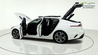 2020 Kia Stinger GT2 – miniatura 13