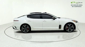 2020 Kia Stinger GT2 – miniatura 2