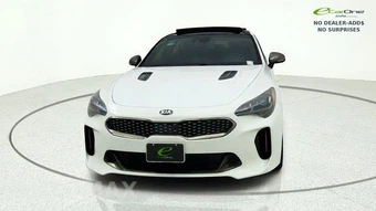 2020 Kia Stinger GT2 – miniatura 4