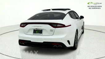 2020 Kia Stinger GT2 – miniatura 8