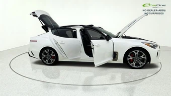 2020 Kia Stinger GT2 – miniatura 9