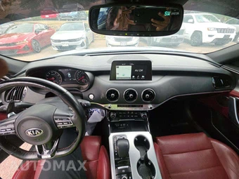 2020 Kia Stinger GT2 – miniatura 10