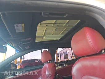 2020 Kia Stinger GT2 - miniatura 17