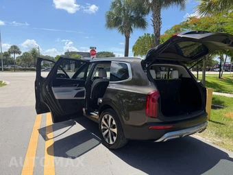 2020 Kia Telluride S - miniatura 7