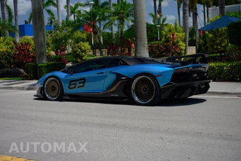 2020 Lamborghini Aventador SVJ - miniatura 14