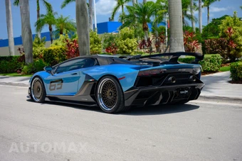2020 Lamborghini Aventador SVJ - miniatura 16