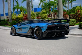 2020 Lamborghini Aventador SVJ - miniatura 17