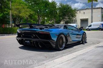 2020 Lamborghini Aventador SVJ - miniatura 22