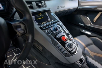 2020 Lamborghini Aventador SVJ - miniatura 66