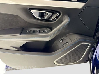 2020 Lamborghini Urus – miniatura 12