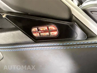 2020 Lamborghini Urus – miniatura 23