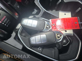 2020 Lamborghini Urus – miniatura 8