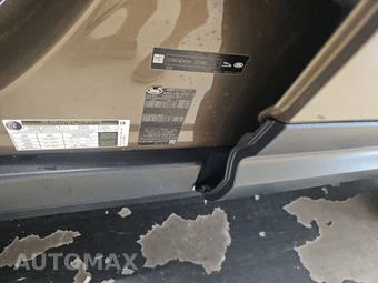 2020 Land Rover Defender 110 First Edition – miniatura 14