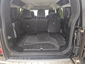 2020 Land Rover Defender 110 First Edition – miniatura 16